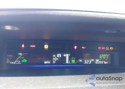 2015 Toyota Prius V Two z USA, uszkodzony, nr VIN JTDZN3EU5FJ030832